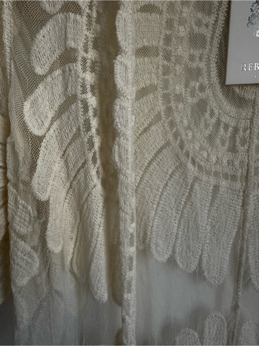 Rebellion Cream Crochet Lace Kimono - Picture 3 of 6